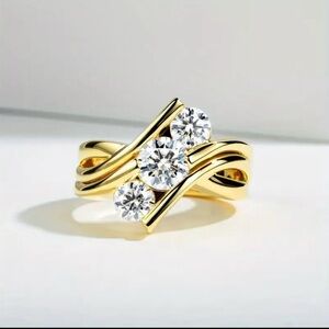 3 stone 2 carats wedding band. S 925 gold plated size 7